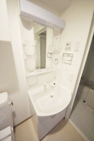 ライジングプレイス綾瀬二番館の物件内観写真